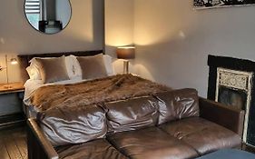 Elegant Studio In Central Hove - 5 Min Walk To Beach - 10 Min To Brighton